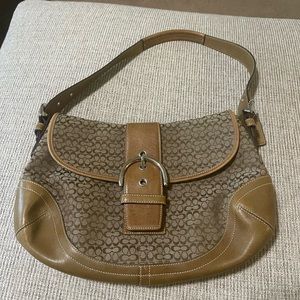 Vintage Leather over the shoulder soho Coach purse
